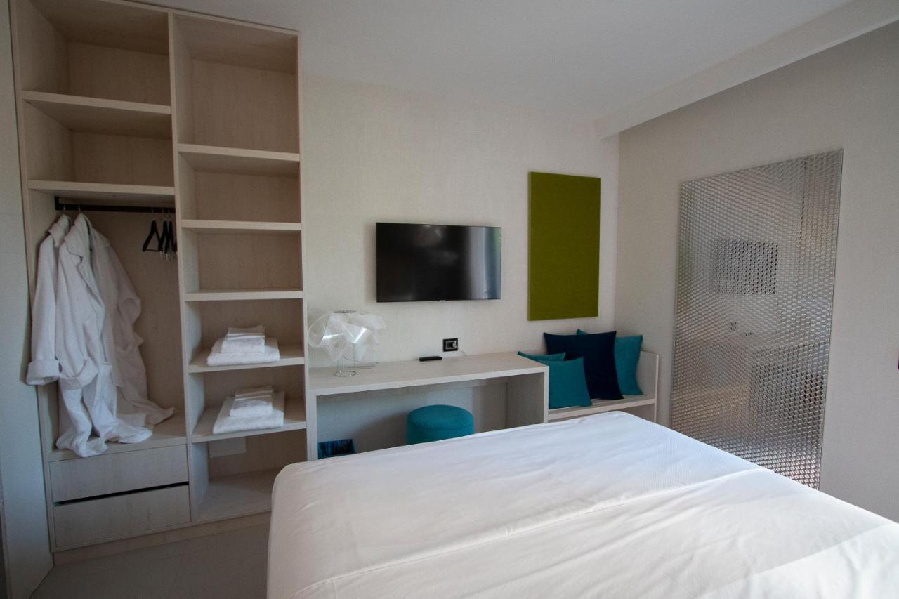 Demo Hotel Design Emotion Rimini Eksteriør bilde