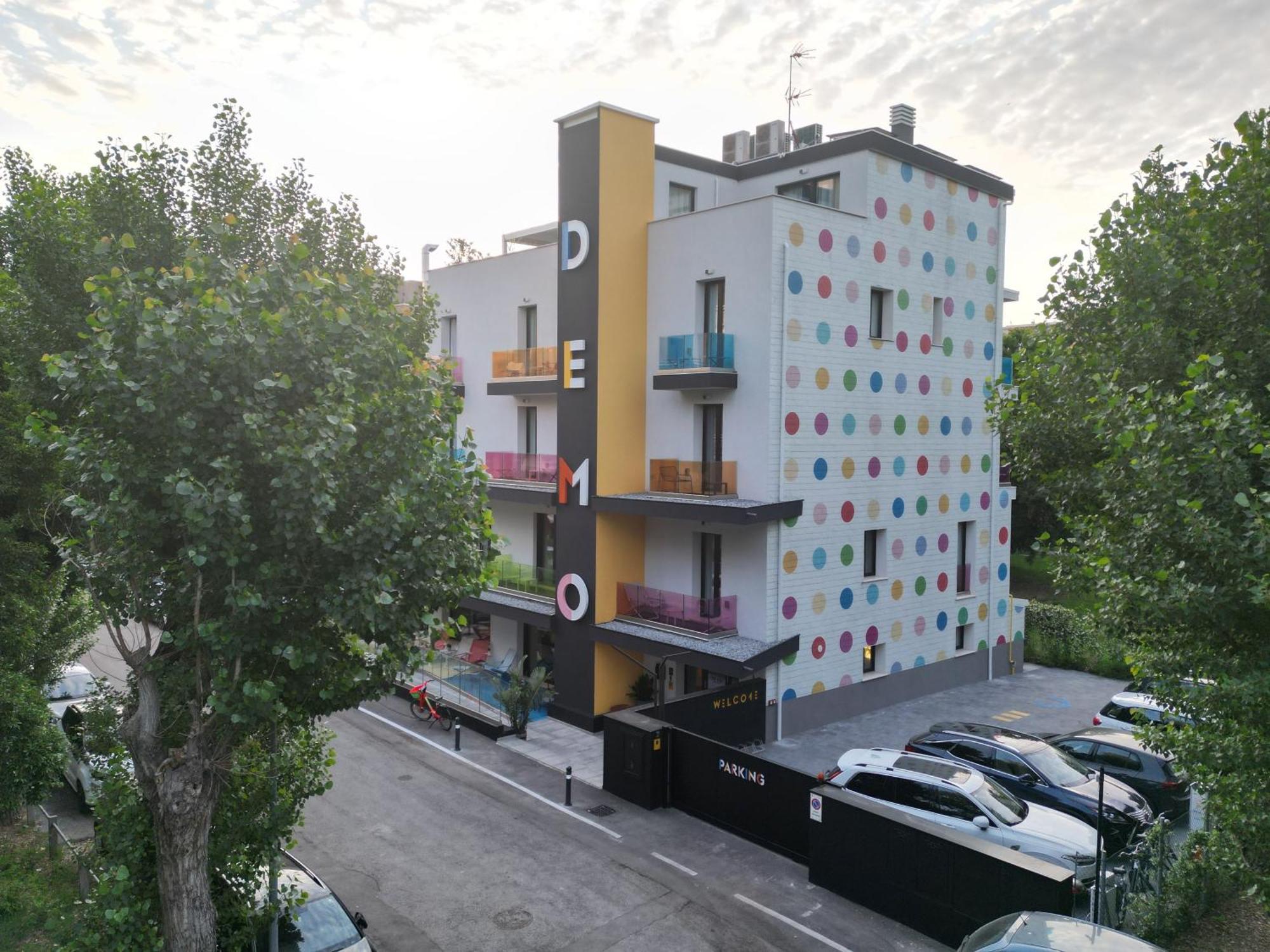 Demo Hotel Design Emotion Rimini Eksteriør bilde
