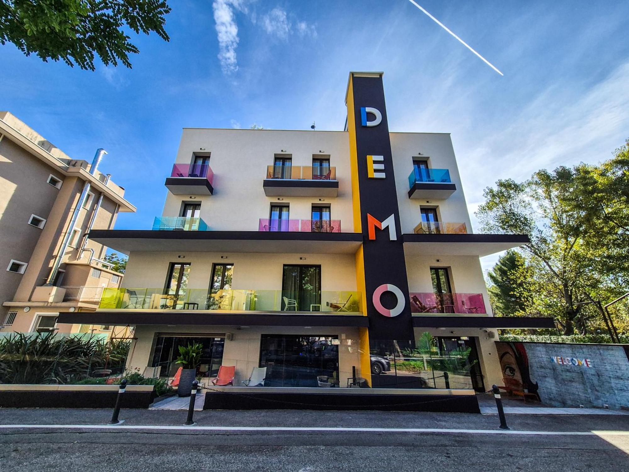 Demo Hotel Design Emotion Rimini Eksteriør bilde